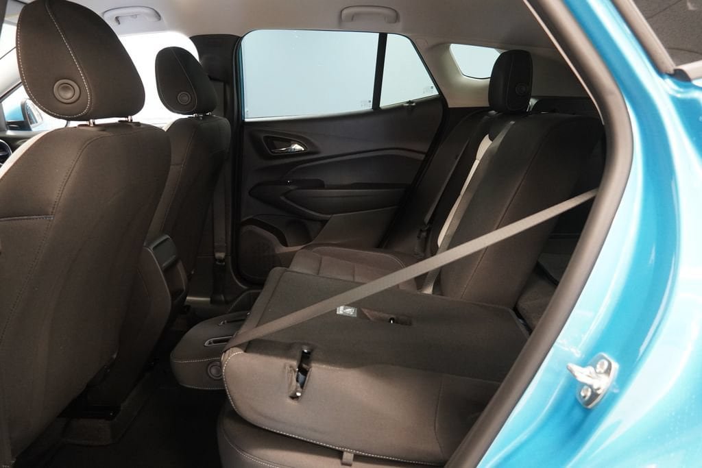 New 2026 Chevrolet Trax LS w/ LS Convenience Package FWD image 25