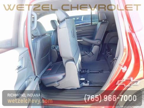 New 2026 Chevrolet Traverse RS w/ LPO, Floor Liner Package AWD/4WD image 34