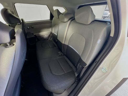 New 2027 Kia Seltos S FWD image 20