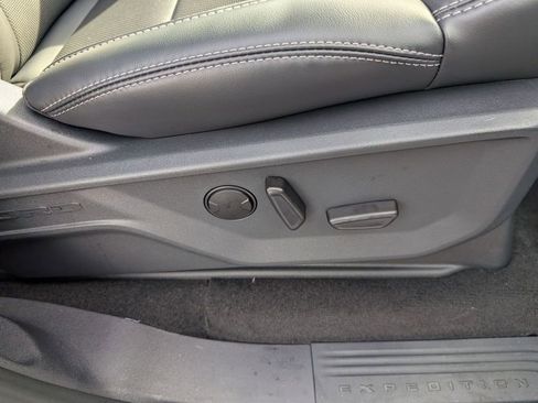 New 2025 Ford Expedition Platinum w/ Stealth Performance Package image 49