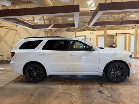 Used 2025 Dodge Durango R/T w/ Blacktop Package image 3