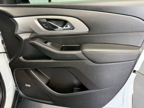 Used 2019 Chevrolet Traverse RS w/ LPO, Floor Liner Package image 48