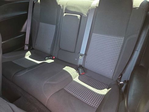 Used 2020 Dodge Challenger SXT RWD image 21
