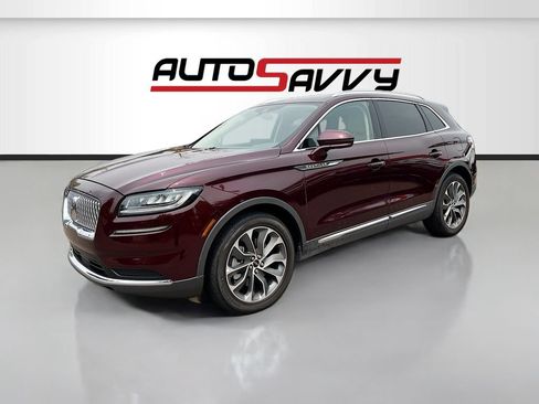 Used 2023 Lincoln Nautilus Reserve AWD/4WD image 3