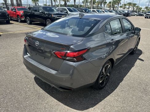 Used 2024 Nissan Versa SR FWD image 16