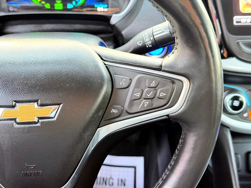 Used 2017 Chevrolet Volt LT w/ Comfort Package image 65