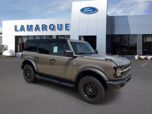 New 2026 Ford Bronco Outer Banks AWD/4WD image 1