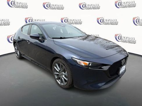 Used 2021 MAZDA MAZDA3 s image 3