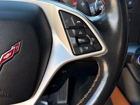 Used 2014 Chevrolet Corvette Stingray Convertible w/ 2LT Preferred Equipment Group RWD image 27