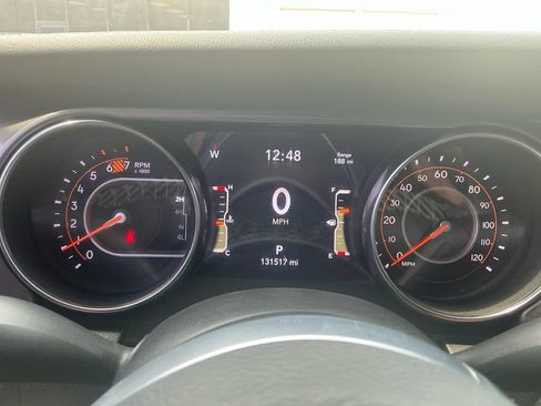 Used 2019 Jeep Wrangler Unlimited Sahara w/ Safety Group AWD/4WD image 19