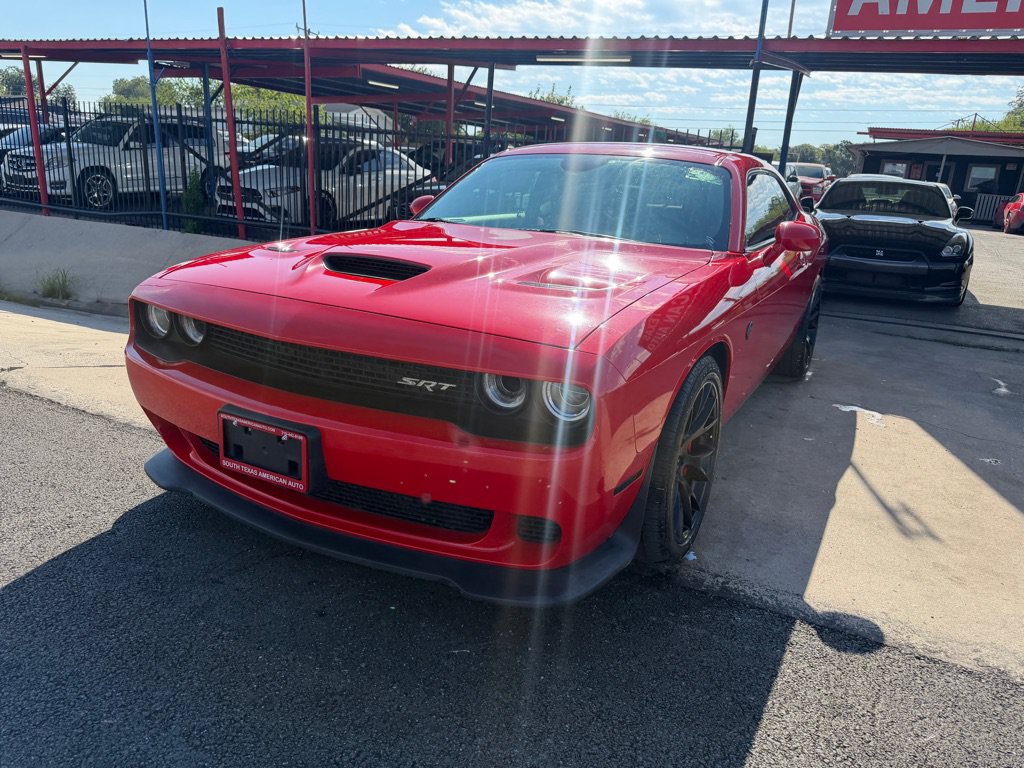 Used 2015 Dodge Challenger SRT Hellcat RWD image 5