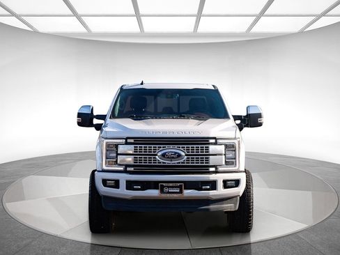 Used 2019 Ford F350 Platinum w/ Platinum Ultimate Package image 6