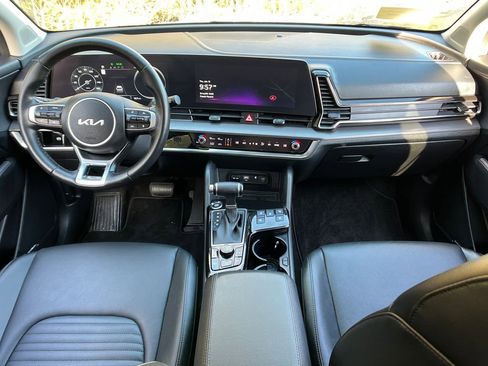 Used 2023 Kia Sportage SX image 13