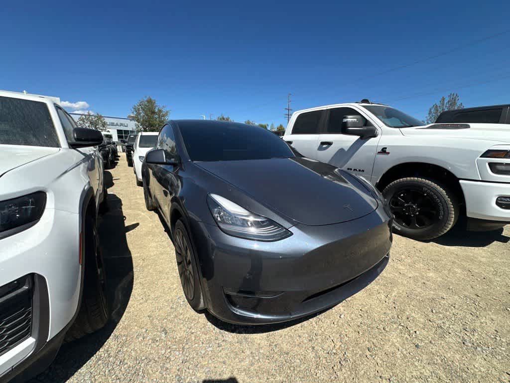 Used 2021 Tesla Model Y Long Range AWD/4WD image 2