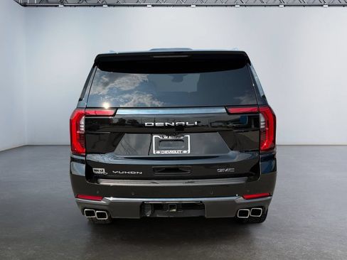 Used 2025 GMC Yukon XL Denali Ultimate AWD/4WD image 4