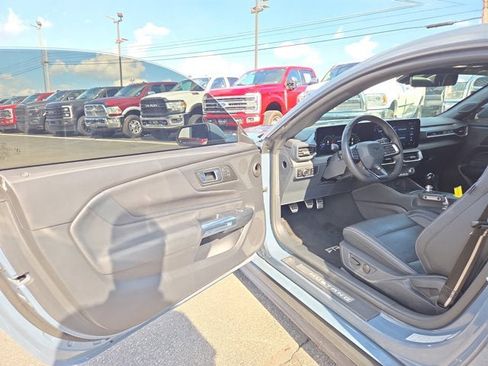 Used 2025 Ford Mustang GT Premium w/ GT Performance Package RWD image 10
