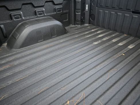 New 2026 GMC Sierra 1500 SLT w/ SLT Premium Plus Package image 17