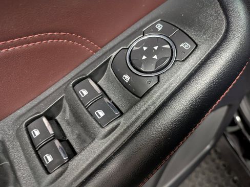 Used 2022 Ford Edge Titanium w/ Equipment Group 301A image 9