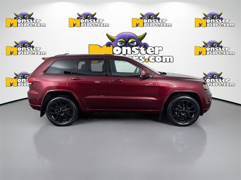 Used 2020 Jeep Grand Cherokee Altitude image 4