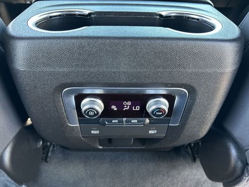 Used 2021 GMC Yukon SLE w/ Gmc Pro Safety Plus Package image 21