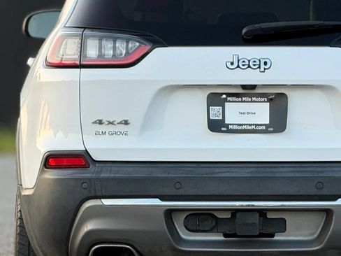 Used 2019 Jeep Cherokee Limited w/ Trailer Tow Group AWD/4WD image 13