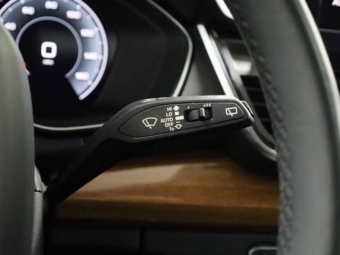 Used 2023 Audi Q5 2.0T Premium Plus w/ Premium Plus Package image 28