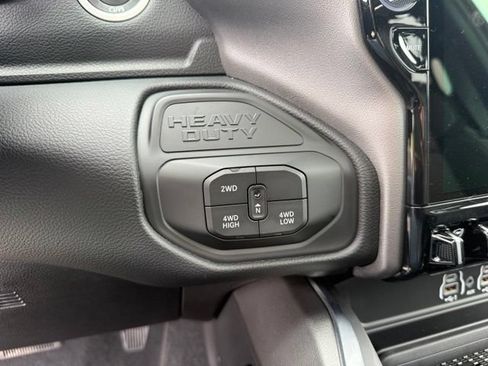 New 2026 RAM 3500 Laramie AWD/4WD image 36