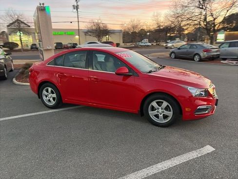 Used 2016 Chevrolet Cruze LT w/ Sun And Sound Package image 19