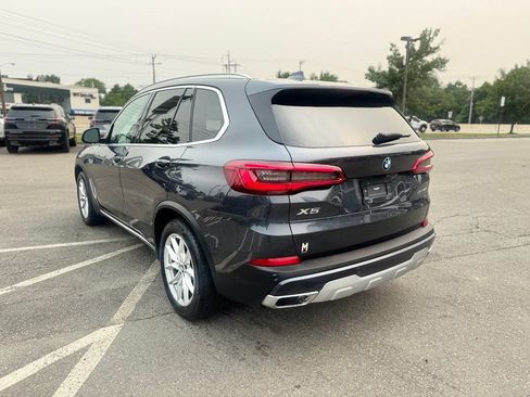 Used 2019 BMW X5 xDrive40i w/ Convenience Package AWD/4WD image 4