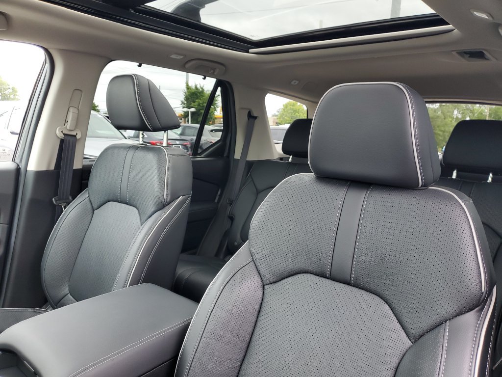 Certified 2025 Honda Pilot Elite image 14