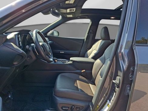 Used 2024 Lexus TX 350 FWD w/ Captains Chair Package image 16