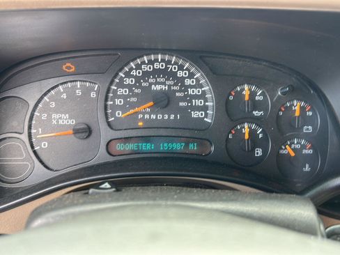 Used 2003 Chevrolet Silverado 1500 LS RWD image 10