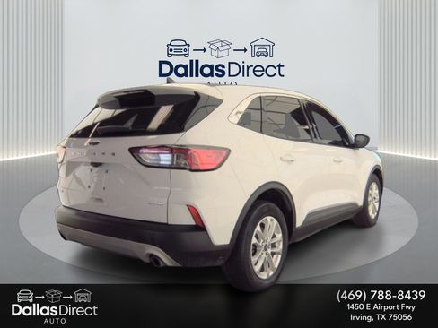 Used 2020 Ford Escape SE image 6