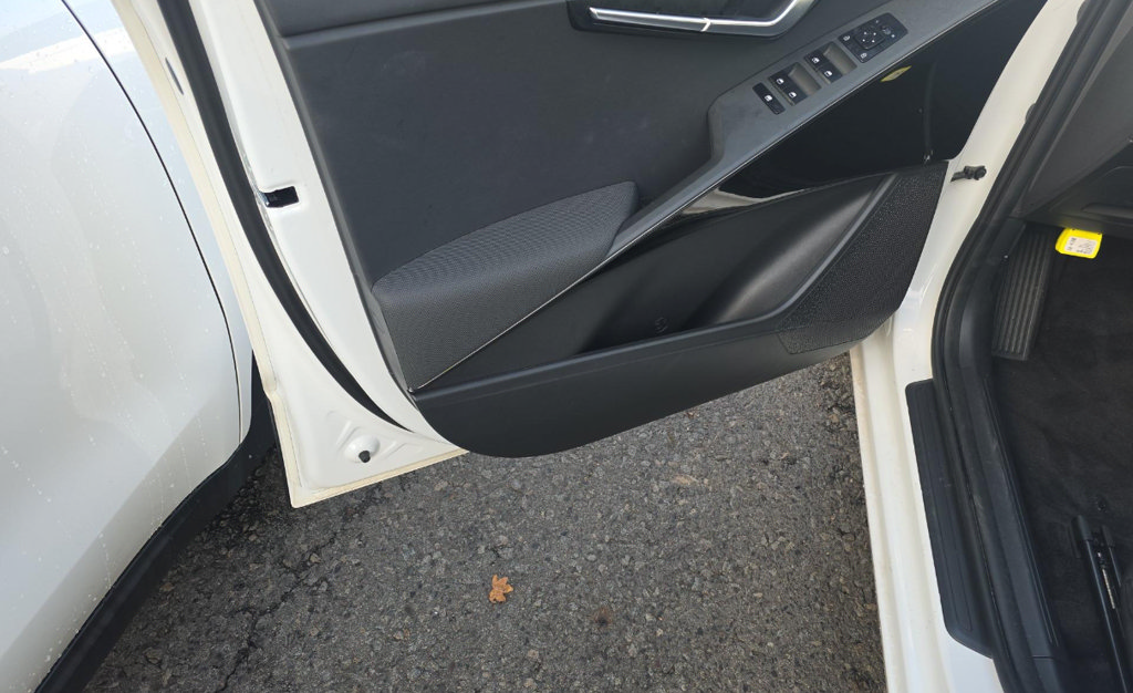 Used 2023 Kia Niro Wind w/ Wind Preserve Package FWD image 12