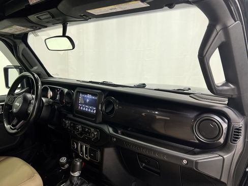 Used 2020 Jeep Wrangler Sport image 19
