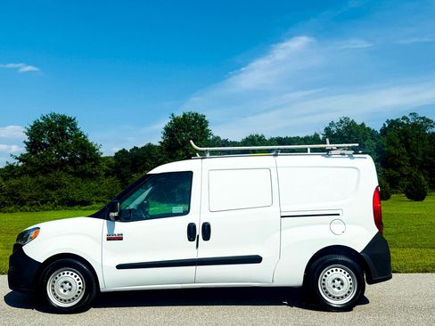 Used 2021 RAM ProMaster City Tradesman image 2