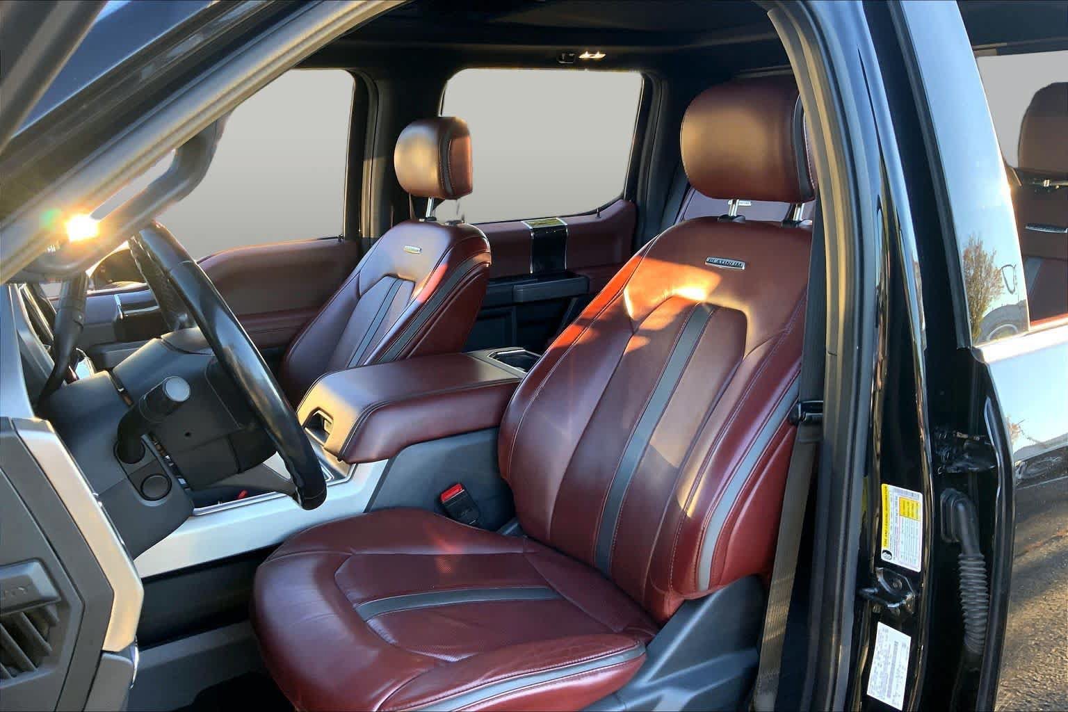 Used 2022 Ford F350 Platinum w/ FX4 Off-Road Package AWD/4WD image 8