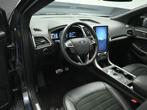 Used 2024 Ford Edge ST-Line w/ Class II Trailer Tow Package image 9