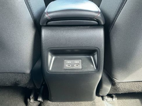 Used 2024 Toyota Corolla SE FWD image 20