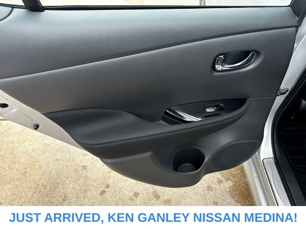 Certified 2023 Nissan Leaf SV Plus FWD image 16
