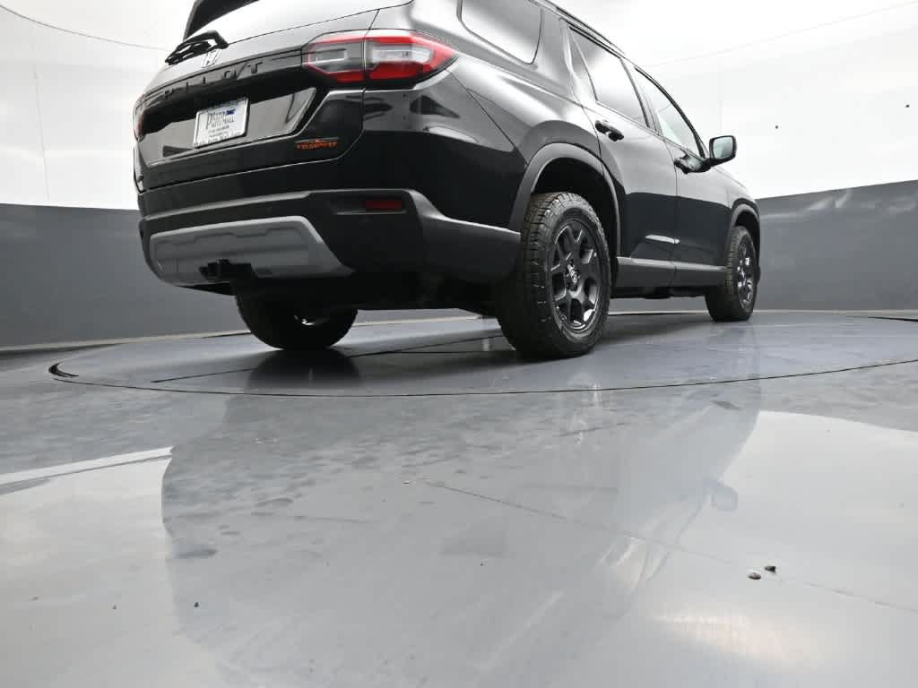 Certified 2024 Honda Pilot TrailSport image 31