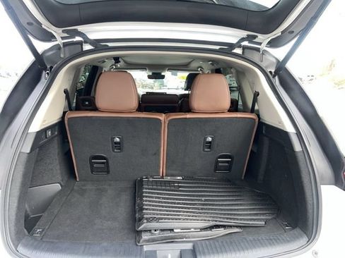 Used 2023 Acura MDX SH-AWD w/ Technology Package image 7