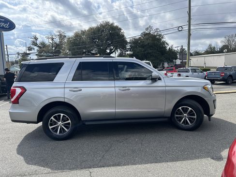 Certified 2021 Ford Expedition XLT image 8