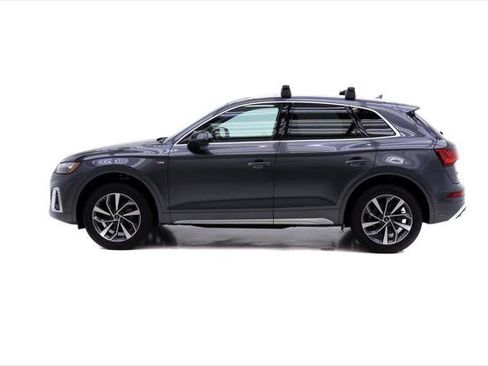 Certified 2023 Audi Q5 2.0T Premium w/ Convenience Package AWD/4WD image 3