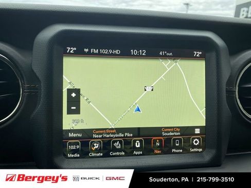 Used 2021 Jeep Wrangler Unlimited Sahara image 16