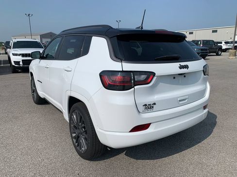 Used 2022 Jeep Compass High Altitude AWD/4WD image 5