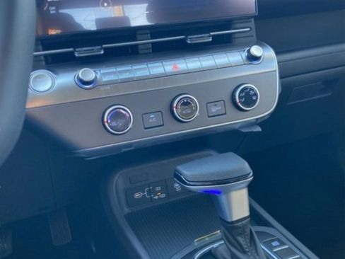 New 2026 Hyundai Kona SE FWD image 24