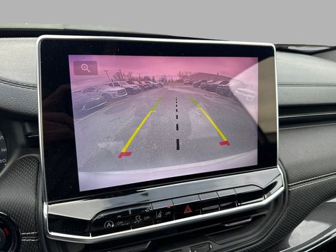 Used 2022 Jeep Compass Altitude w/ Convenience Group image 18