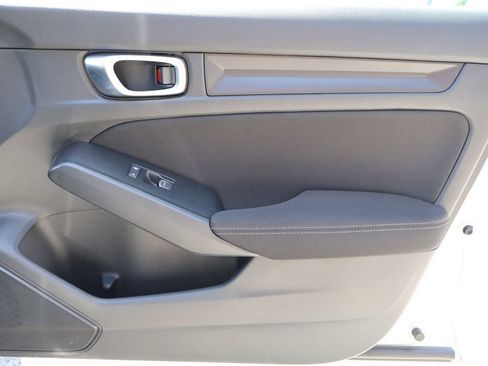 Used 2025 Honda Civic LX image 7