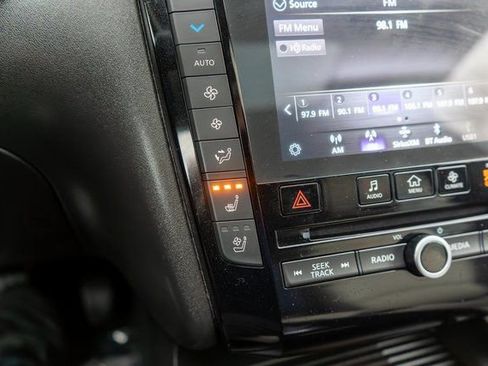 Used 2023 INFINITI QX55 Essential image 40